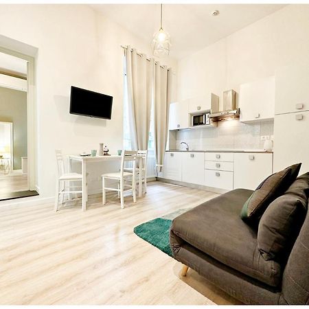 Real Italian Estate - Maps Apartment เจนัว ภายนอก รูปภาพ