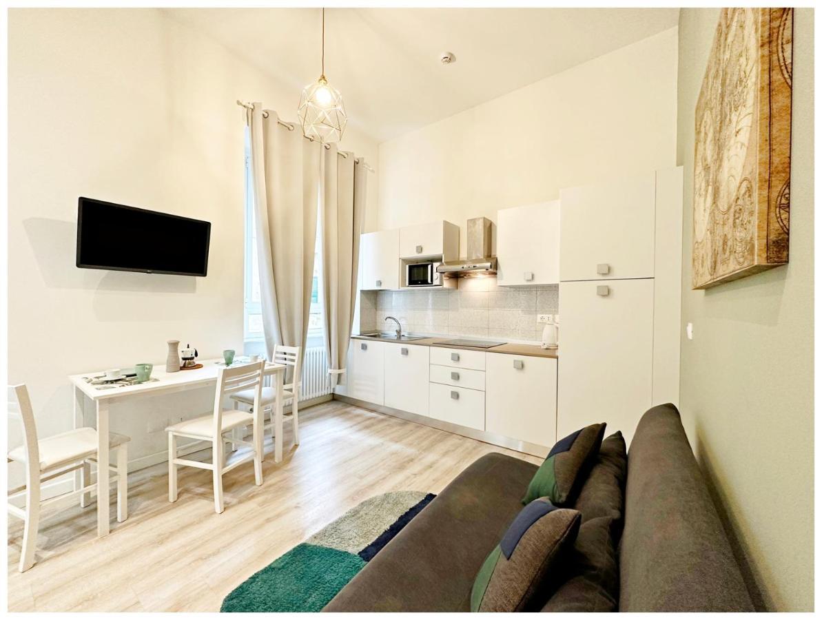 Real Italian Estate - Maps Apartment เจนัว ภายนอก รูปภาพ